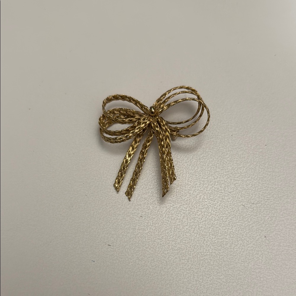 Vintage Gold Bow Brooch Trending